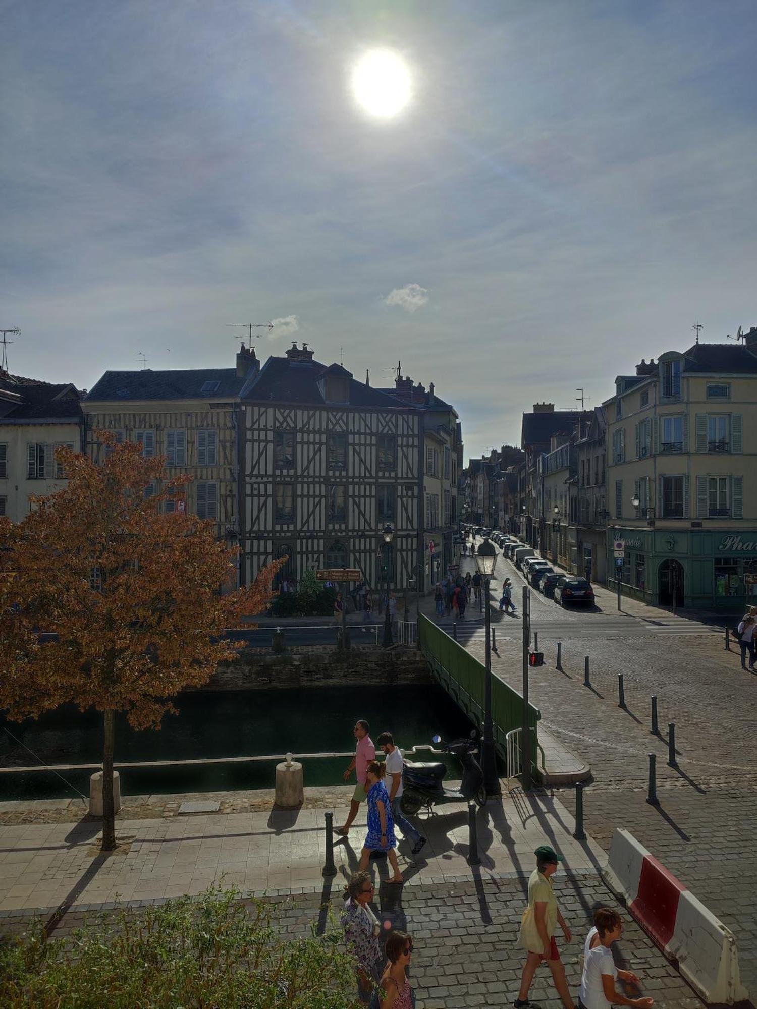 Appartement Cosy Tout Confort Troyes Exterior foto